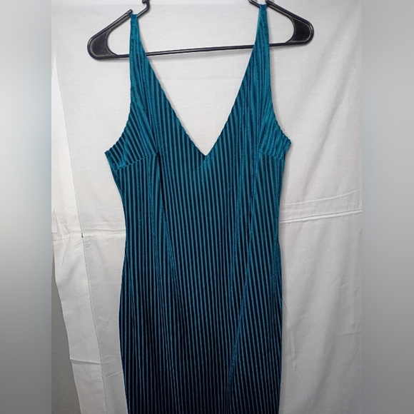 Forever 21 Dresses & Skirts - Forever 21  Teal Dress